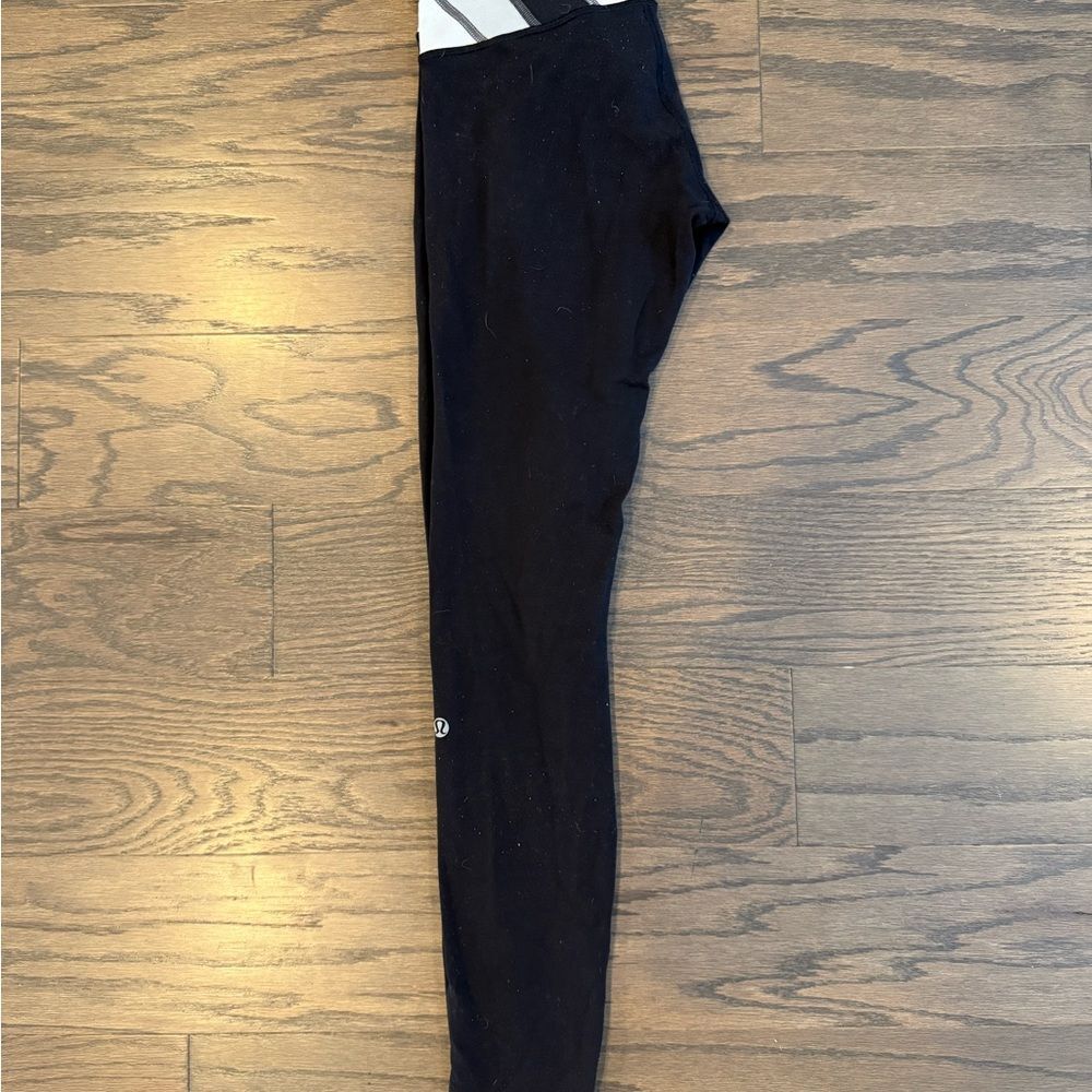 Lululemon leggings size 6